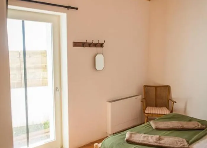 Costa Vicentina With Garden Pool And View Villa Castanheiro